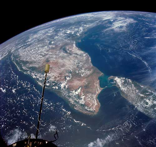 India - Gemini 11 Photo